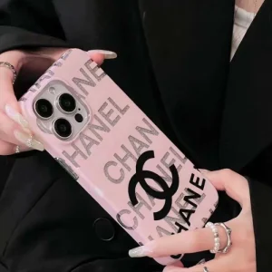 CHANEL シャネル 2026 これからの季節、大活躍 iphone携帯ケース 商品画像 1
