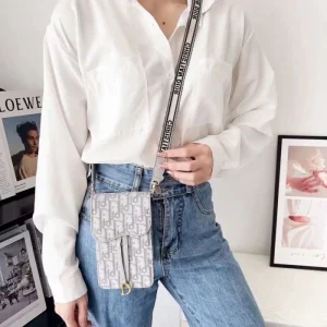 DIOR ディオール 2026 大人買い必須なこの春夏 iphone携帯ケース 商品画像 1
