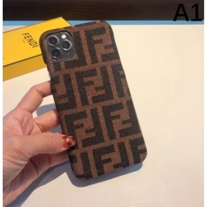 FENDI フェンデイ 2026 今季はファション感漂う iphone携帯ケース 商品画像 1