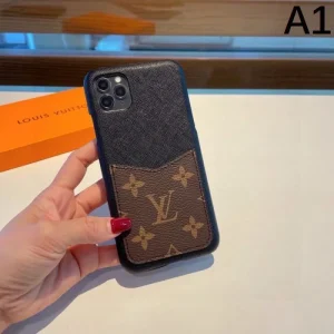 LOUIS VUITTON ルイヴィトン 2026 夏に大活躍 iphone携帯ケース 商品画像 1