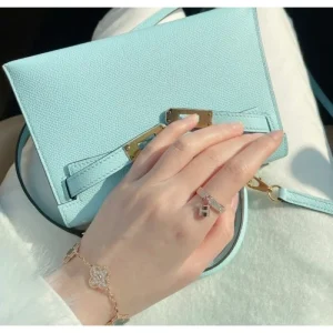 今夏に長く愛用できるスタイル 2026 リング HERMES エルメス 商品画像 1