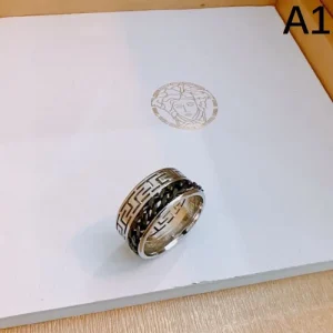 2026 VERSACE ヴェルサーチェ リング 夏に大注目アイテム 商品画像 1