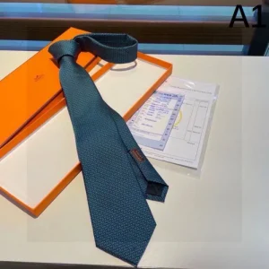 2026 国内完売の入手困難アイテム HERMES エルメス ネクタイ 商品画像 1