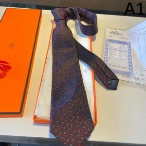 2026 いつも年末には完売しちゃう HERMES エルメス ネクタイ 商品画像 1
