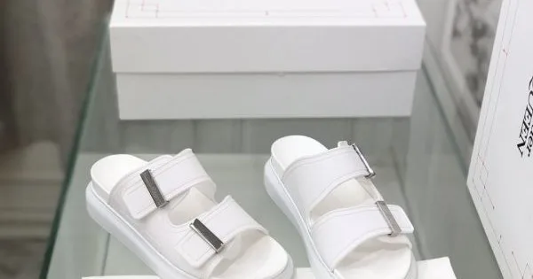 2026 春色先取り ALEXANDER WANG アレキサンダーワン レディーススリッパ 商品画像 12