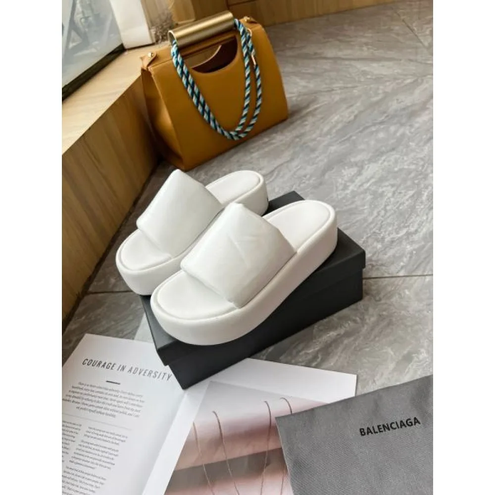 2026 激安期間限定セール BALENCIAGA バレンシアガ レディーススリッパ 商品画像 5