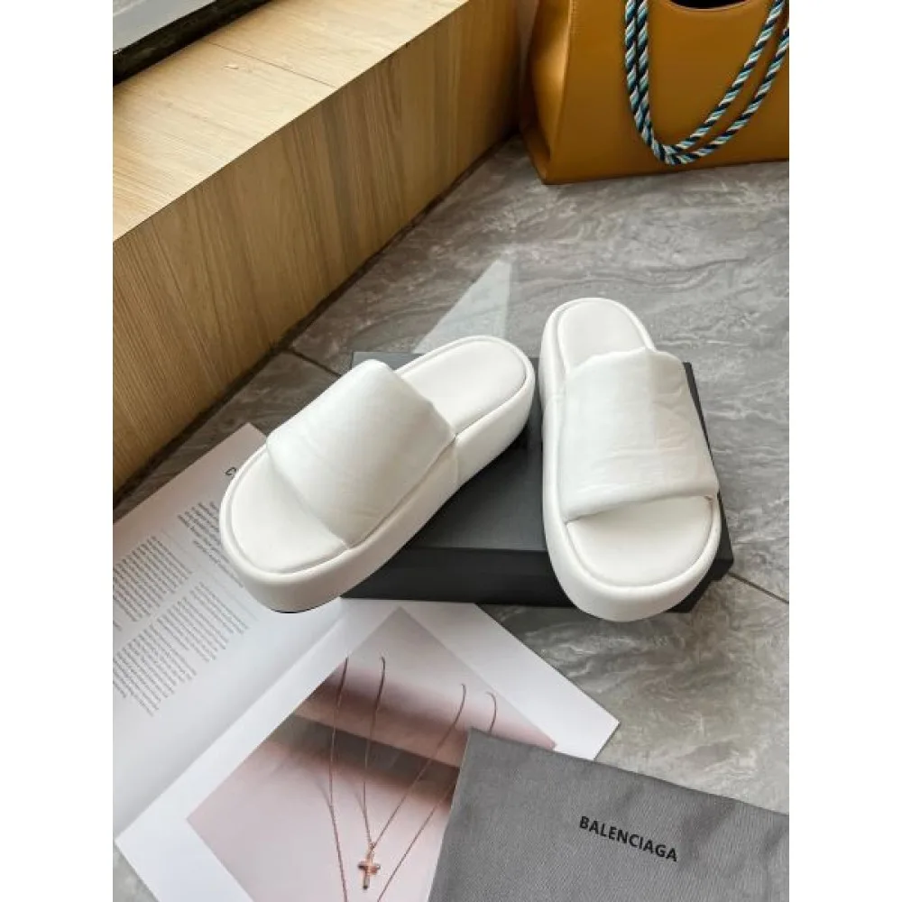 2026 激安期間限定セール BALENCIAGA バレンシアガ レディーススリッパ 商品画像 6