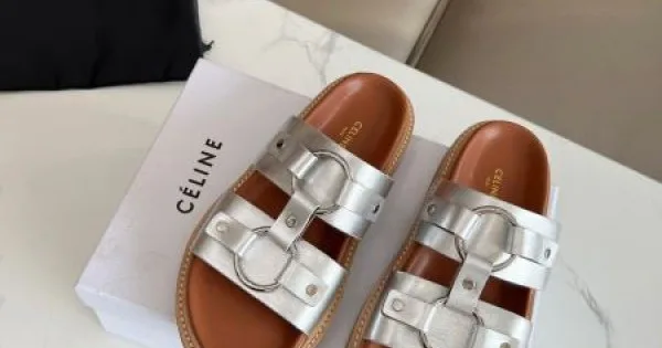 2026 今年の最旬トレンドになる CELINE セリーヌ レディーススリッパ 商品画像 12