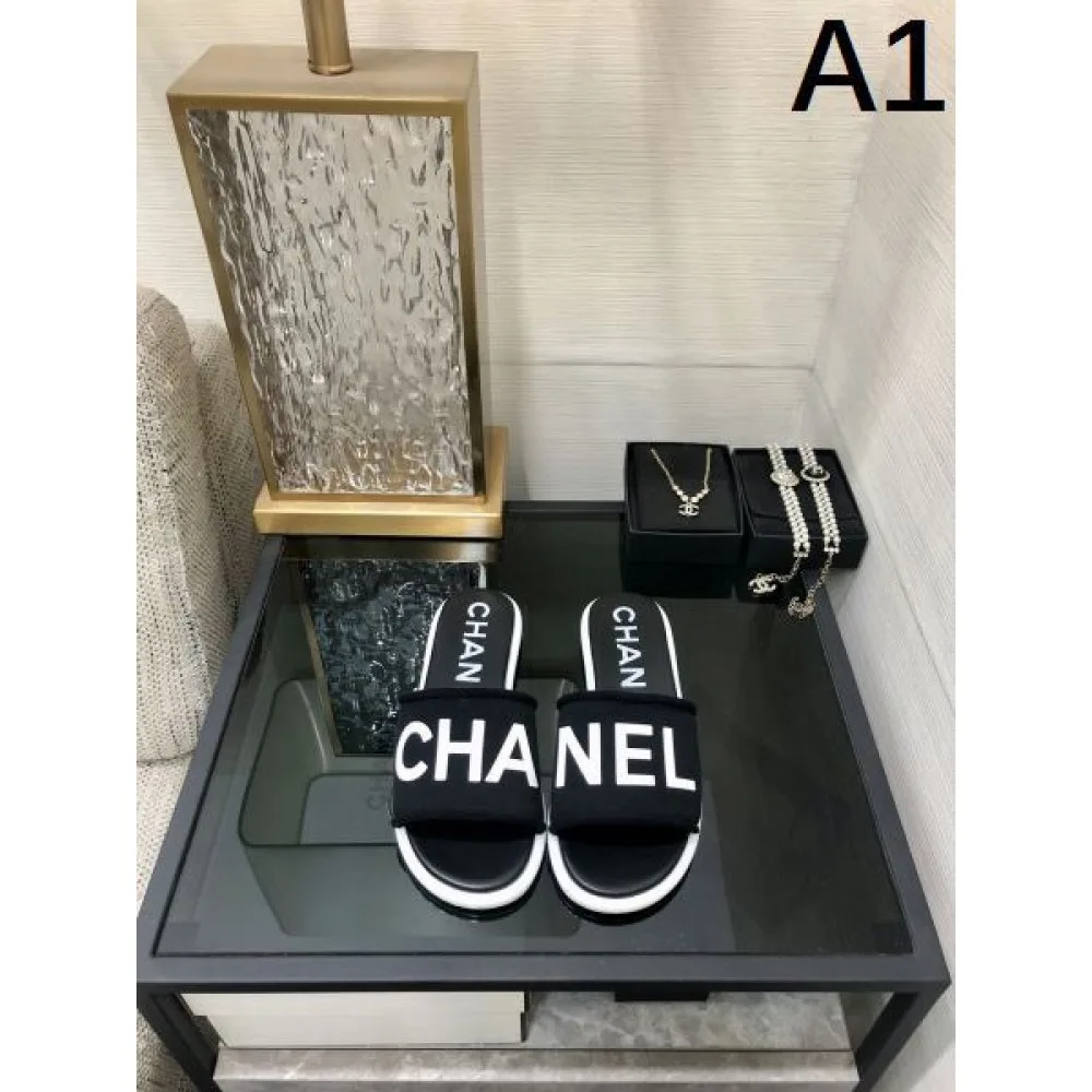 2026 着こなしが簡単につくれる CHANEL シャネル レディーススリッパ 商品画像 1