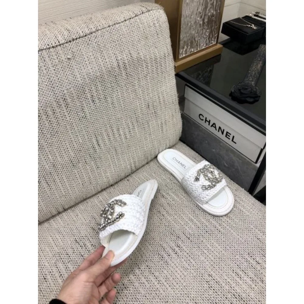 2026 インパクト抜群のデザイン CHANEL シャネル レディーススリッパ 商品画像 7