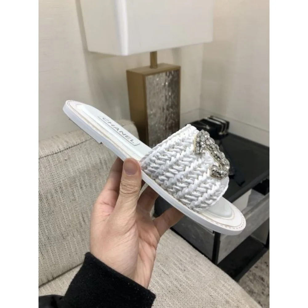 2026 インパクト抜群のデザイン CHANEL シャネル レディーススリッパ 商品画像 8
