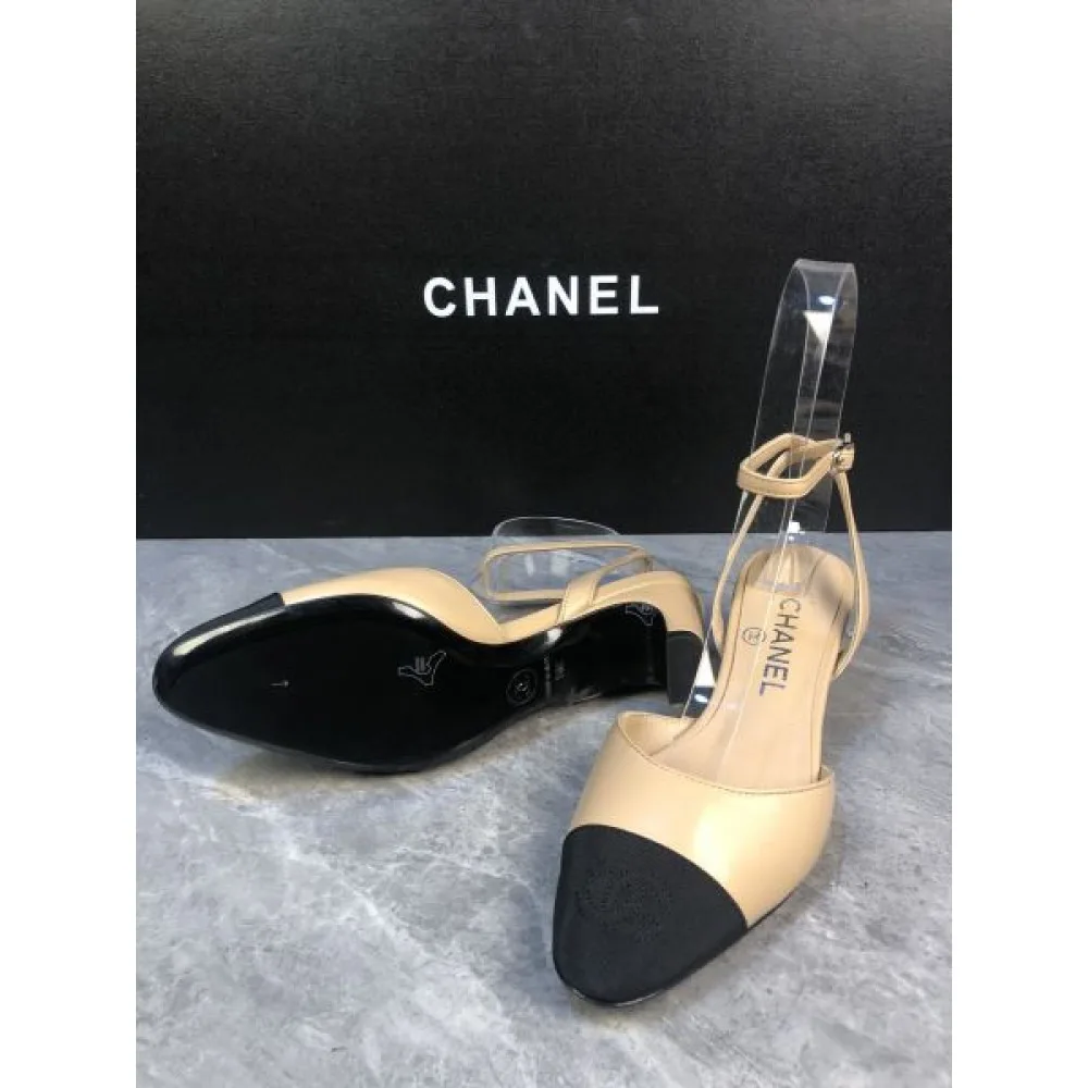 2026 レトロな雰囲気が漂う CHANEL シャネル レディースサンダル 商品画像 9