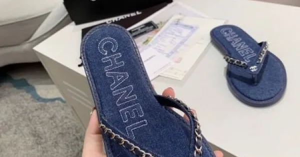 2026 この春夏注目すべき CHANEL シャネル レディースサンダル 商品画像 11