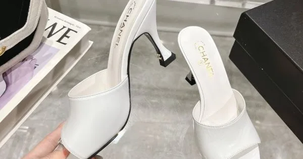 2026 夏気分を盛り上げる CHANEL シャネル レディースサンダル 商品画像 11