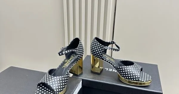 2026 累積売上総額第1位! CHANEL シャネル レディースサンダル 商品画像 11