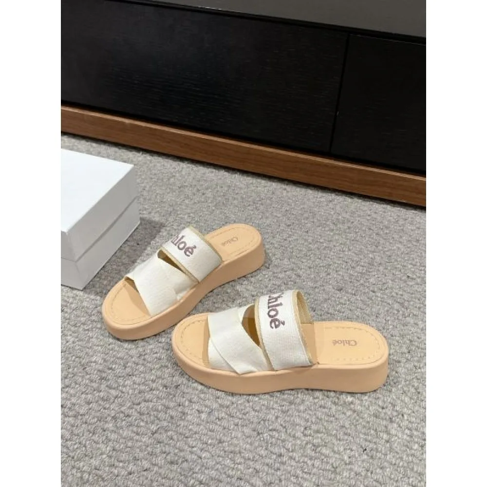 2026 キレイ色チェック春夏 CHLOE クロエ レディースサンダル 商品画像 3