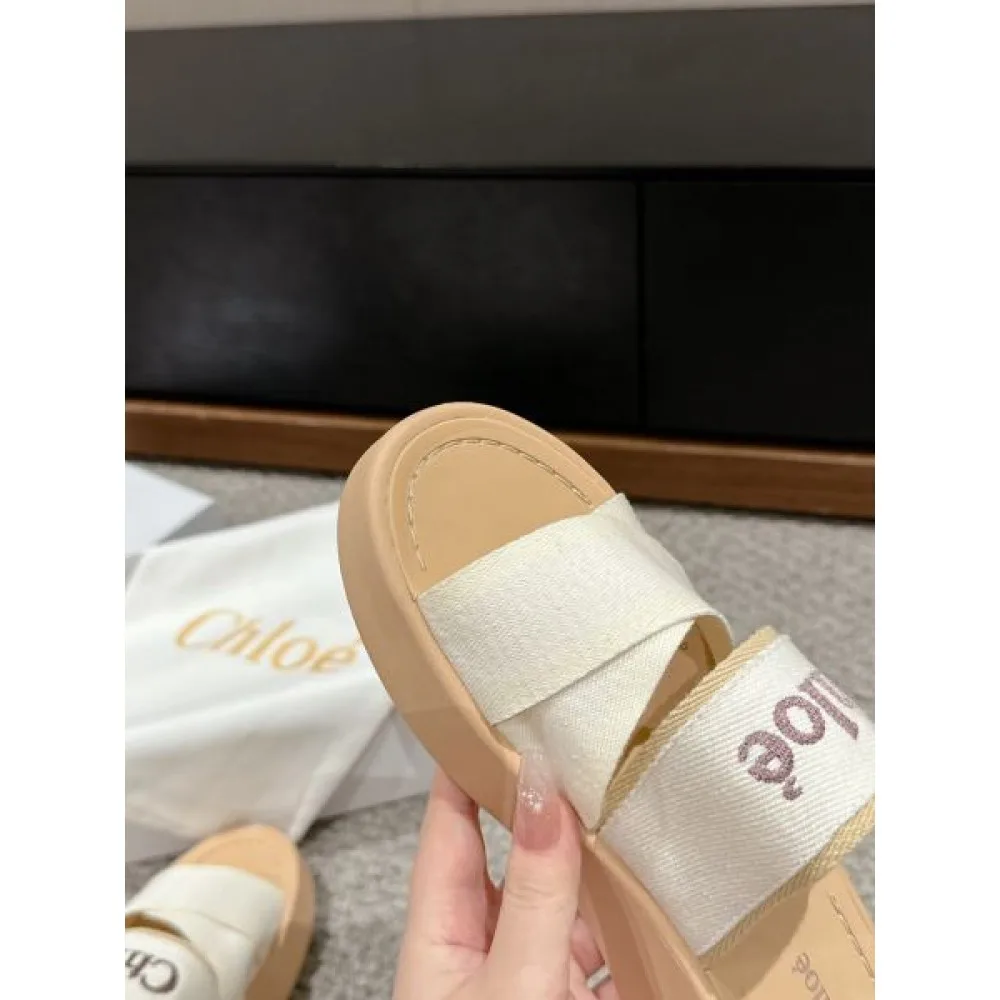 2026 キレイ色チェック春夏 CHLOE クロエ レディースサンダル 商品画像 8
