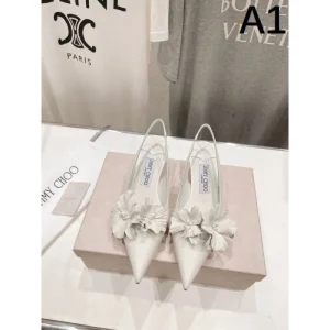 2026 大好評アイテム JIMMY CHOO ジミーチュウ レディースサンダル 商品画像 1
