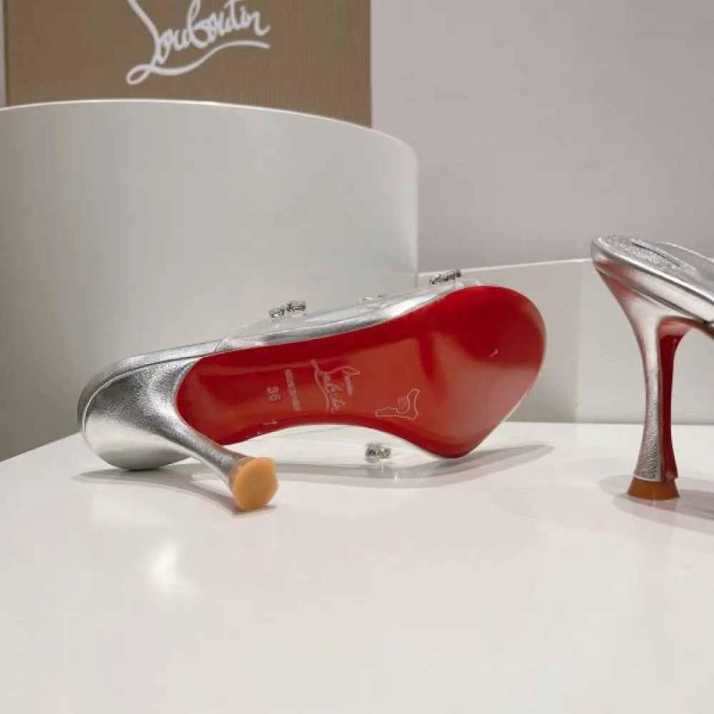 2026 確保済み CHRISTIAN LOUBOUTIN クリスチャンルブタン レディースサンダル 商品画像 9