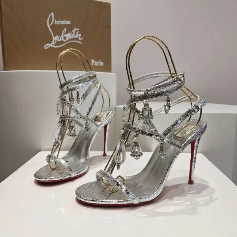 2026 大変お得 CHRISTIAN LOUBOUTIN クリスチャンルブタン レディースサンダル 商品画像 3