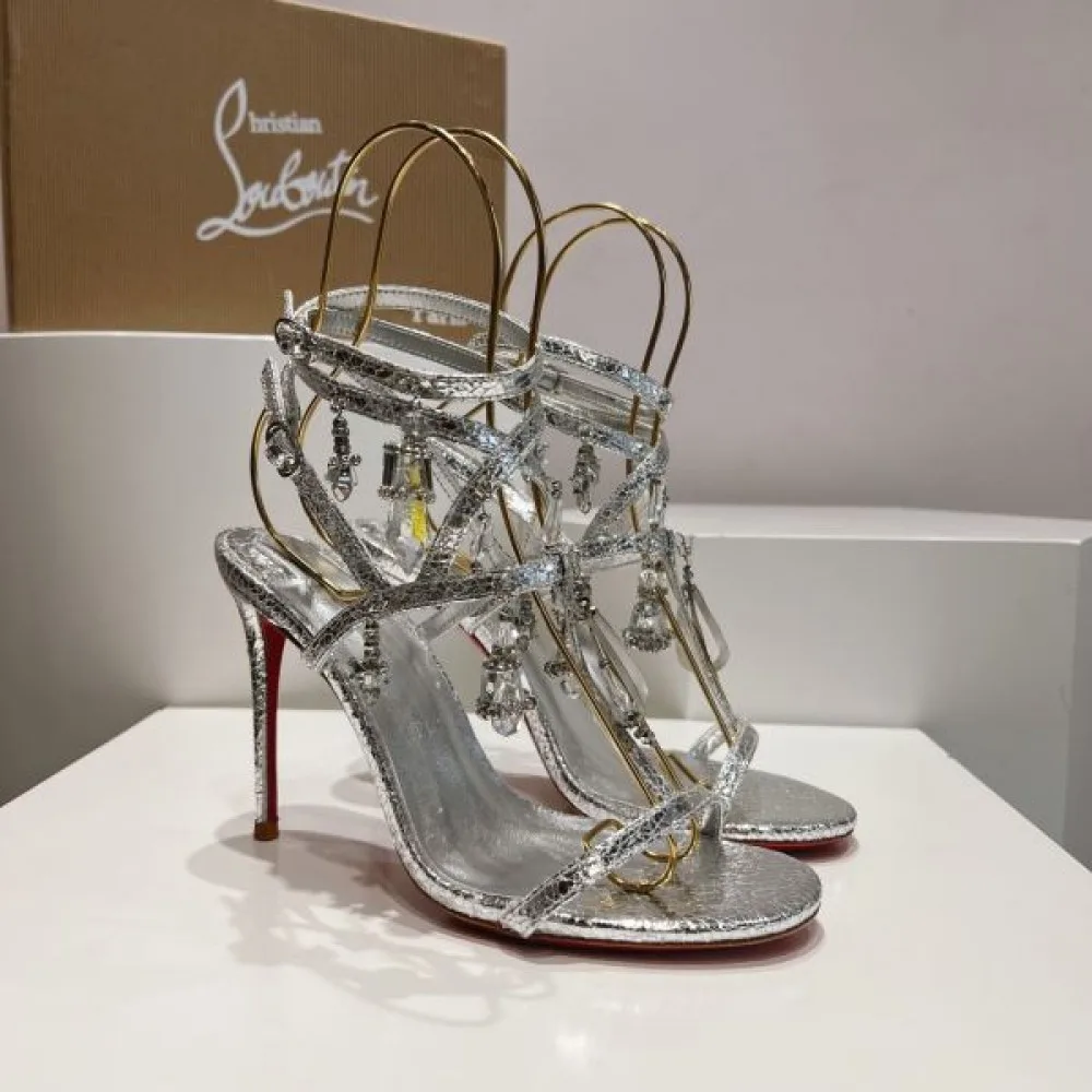 2026 大変お得 CHRISTIAN LOUBOUTIN クリスチャンルブタン レディースサンダル 商品画像 4