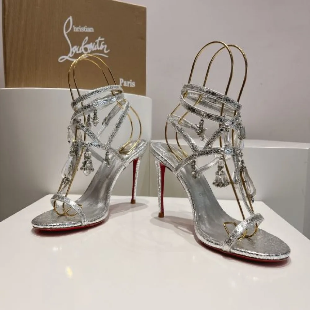 2026 大変お得 CHRISTIAN LOUBOUTIN クリスチャンルブタン レディースサンダル 商品画像 5