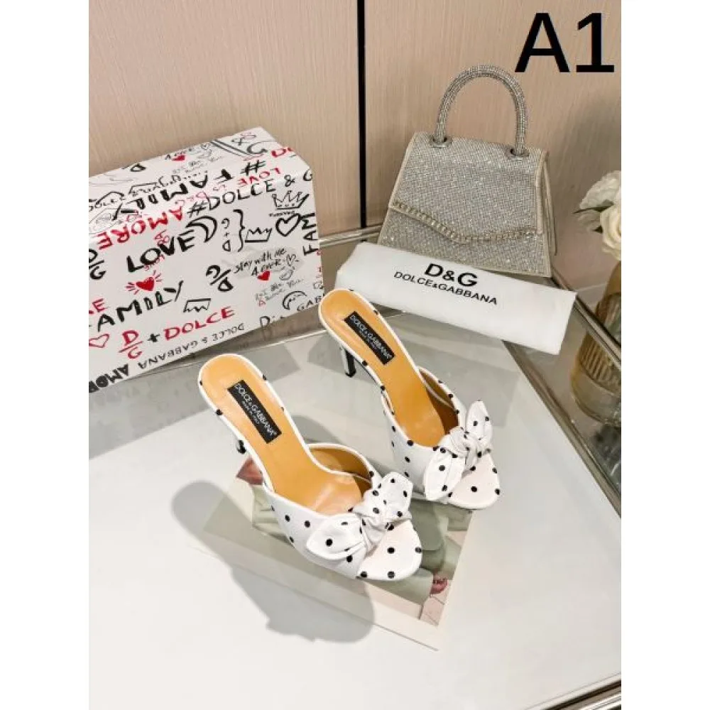 2026 一目惚れ DOLCE&GABBANA ドルチェ&ガッバーナ レディースサンダル 商品画像 1