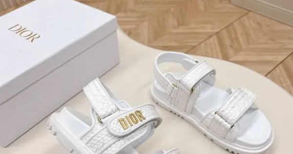 2026 春夏欠かせない定番アイテム DIOR ディオール レディースサンダル 商品画像 11