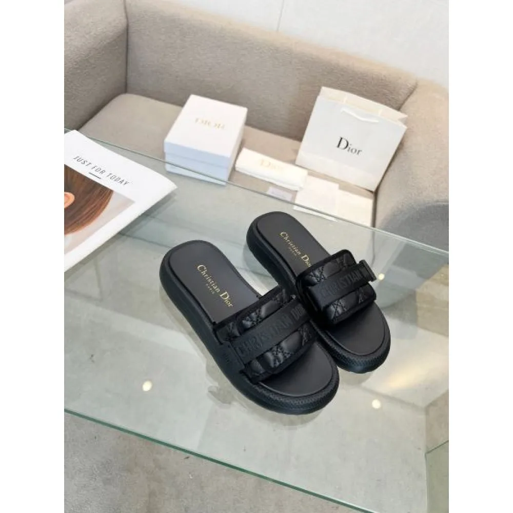 2026 春夏新作も続々登場! DIOR ディオール レディースサンダル 商品画像 4