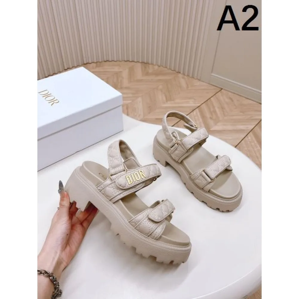 2026 緊急セールで驚き価格 DIOR ディオール レディースサンダル 商品画像 2