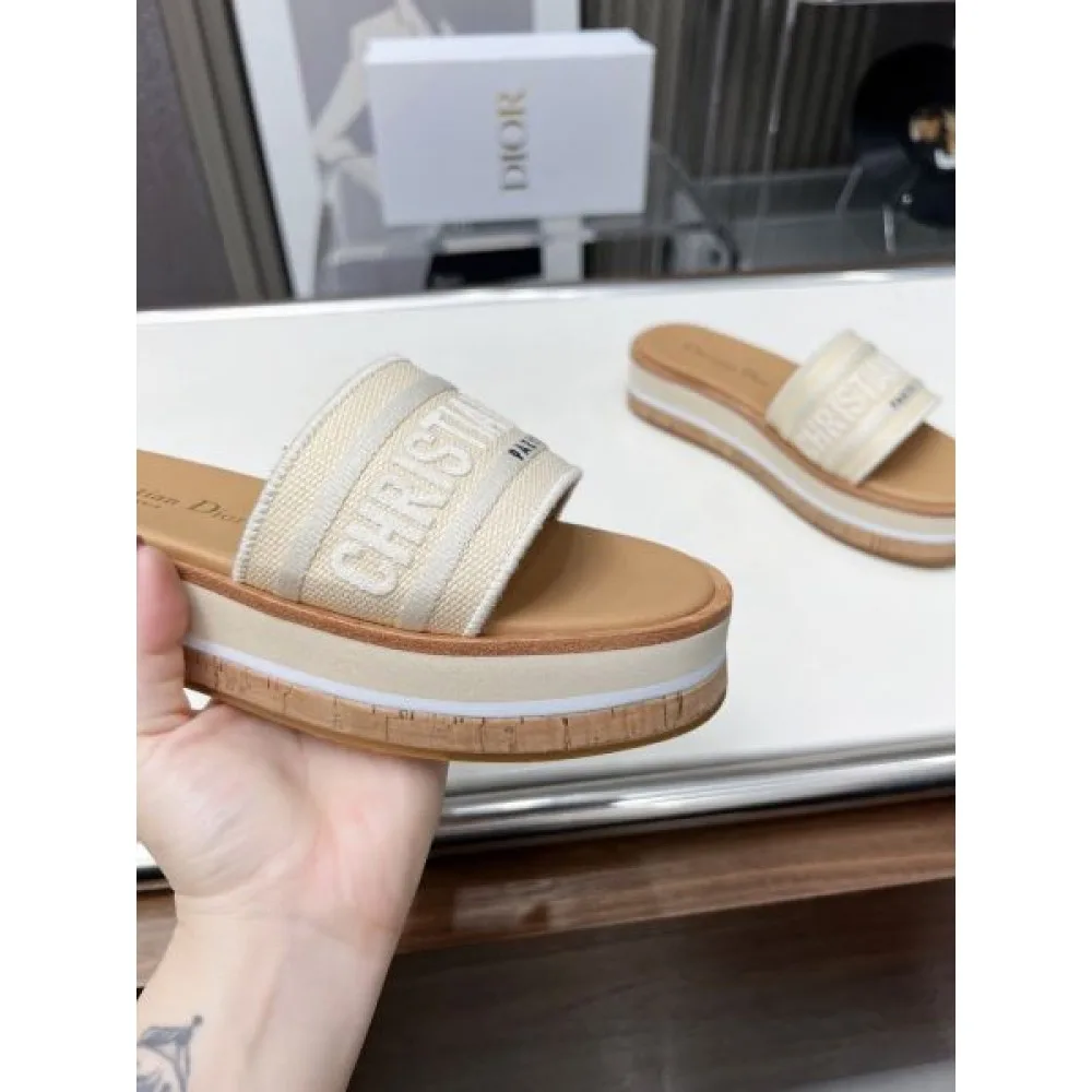 2026 春夏で人気の限定新作 DIOR ディオール レディースサンダル 商品画像 7