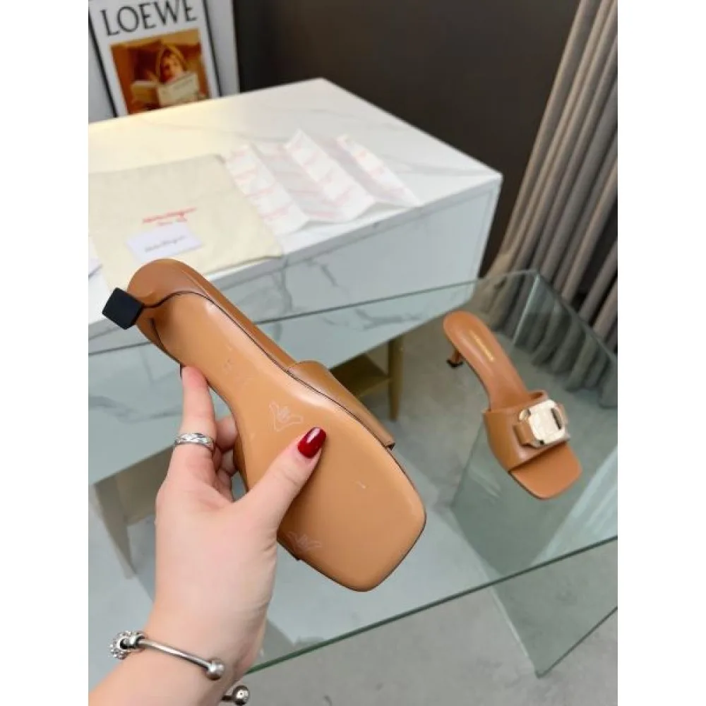 2026 今季人気 FERRAGAMO サルヴァトーレ フェラガモ レディーススリッパ 商品画像 9