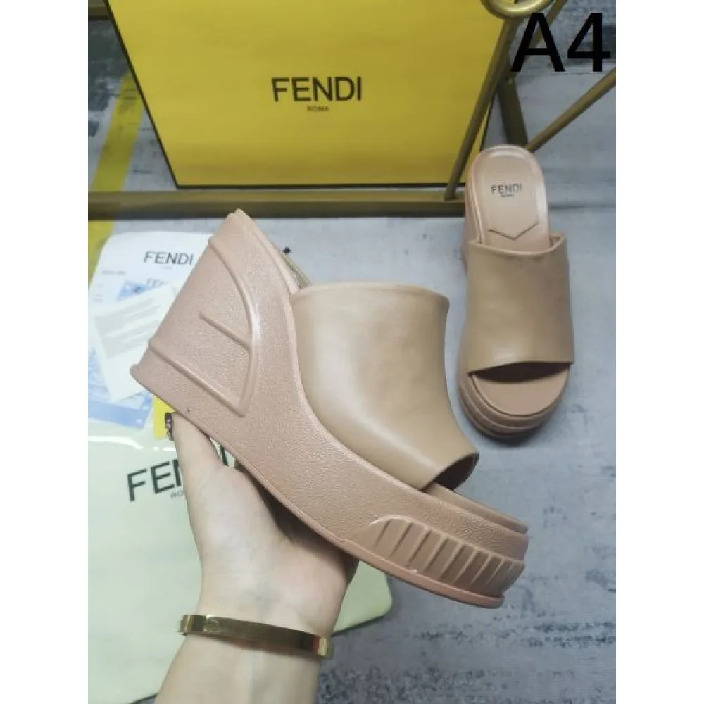 2026 雑誌にも人気掲載アイテム FENDI フェンデイ レディーススリッパ 商品画像 4