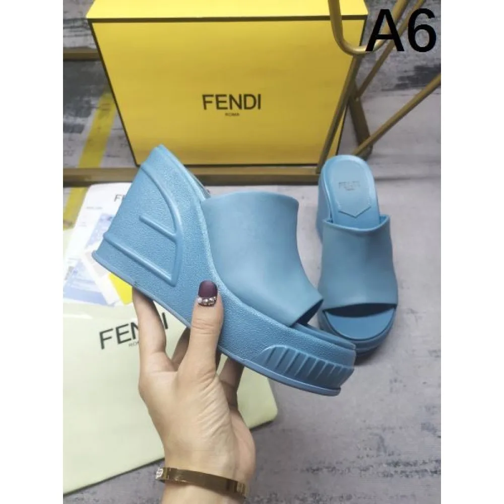 2026 雑誌にも人気掲載アイテム FENDI フェンデイ レディーススリッパ 商品画像 6