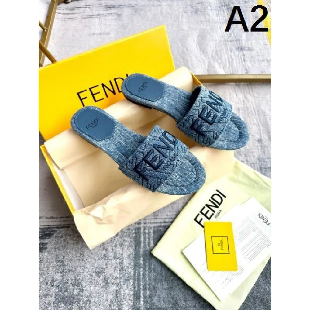 2026 今季はトップスにおすすめ FENDI フェンデイ レディーススリッパ 商品画像 2