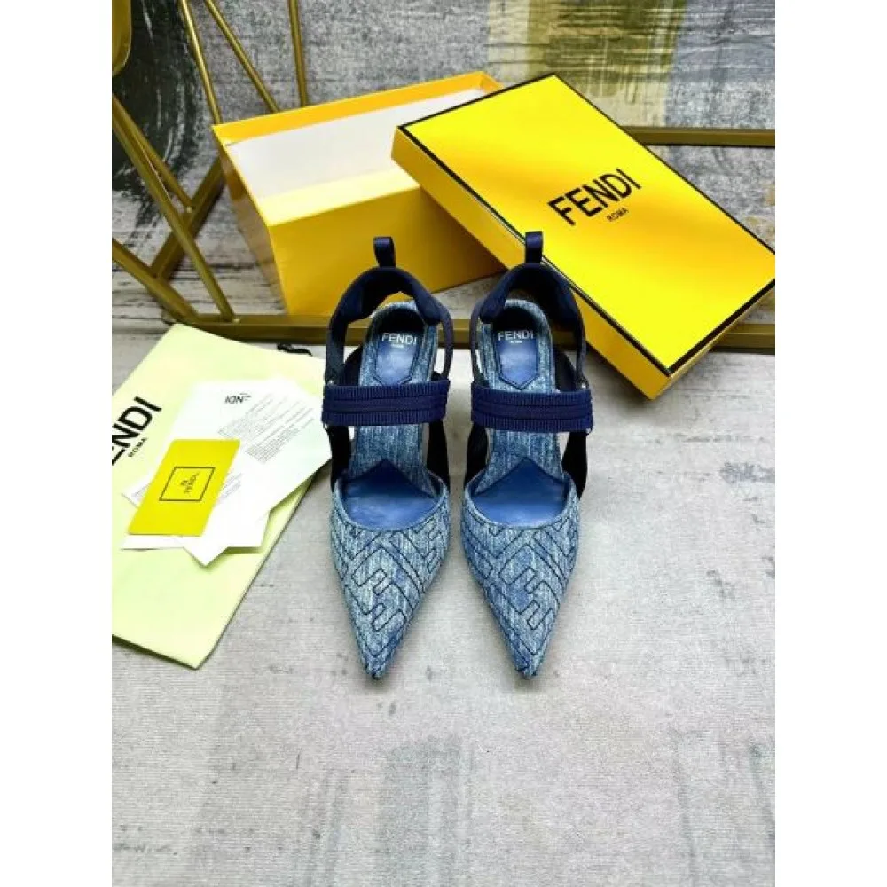 2026 春夏季超人気手元在庫あり FENDI フェンデイ レディースサンダル 商品画像 3