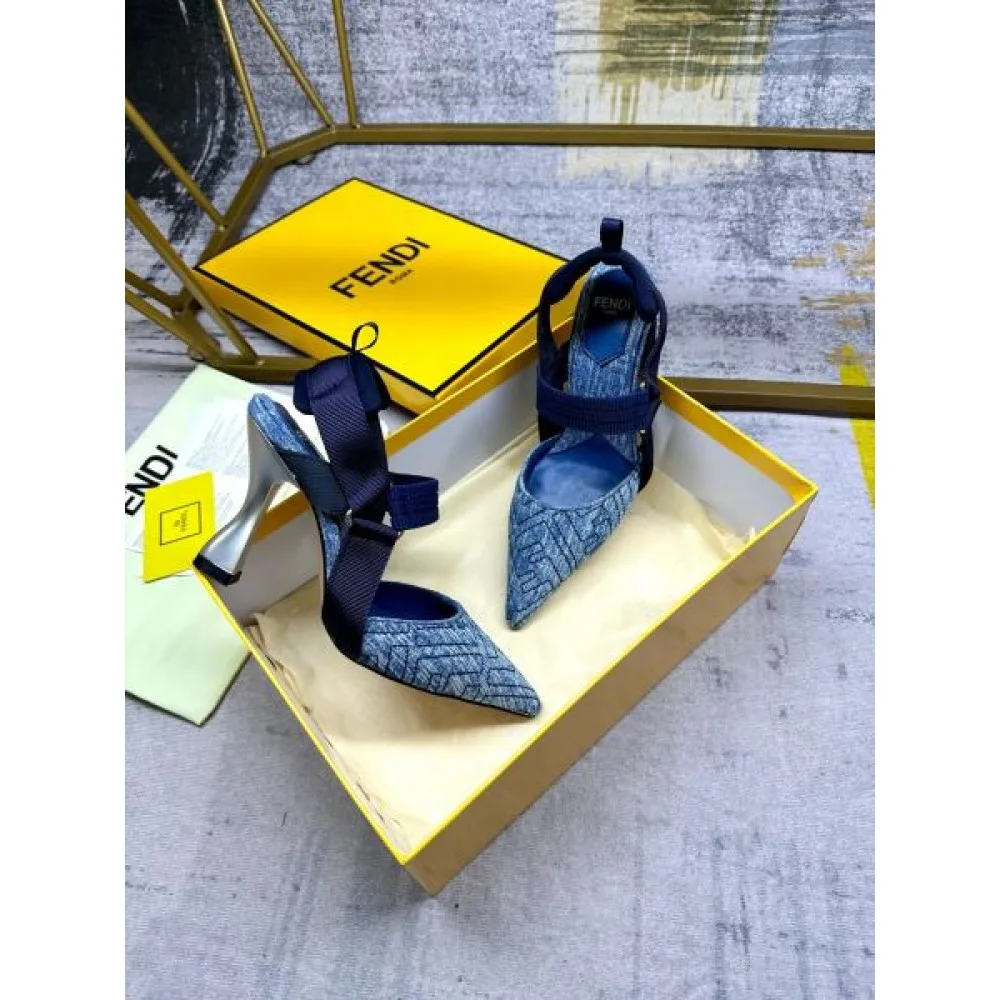 2026 春夏季超人気手元在庫あり FENDI フェンデイ レディースサンダル 商品画像 7