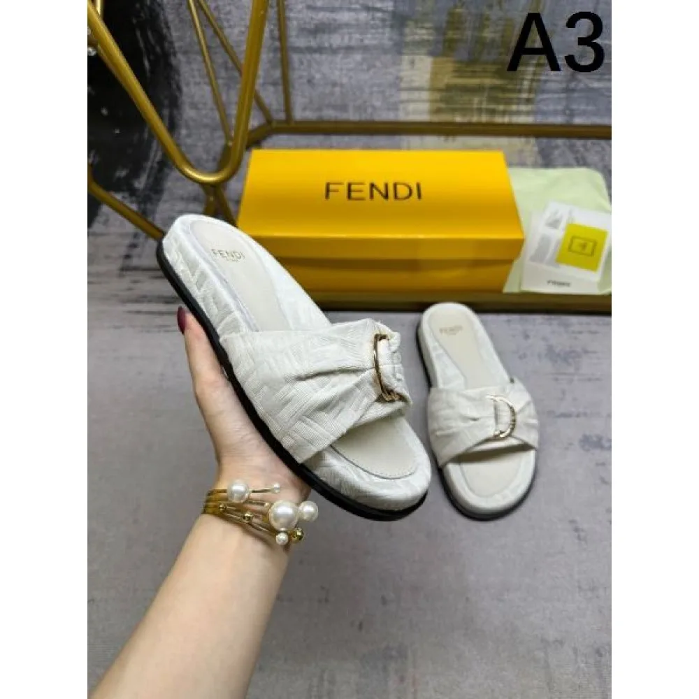 2026 素晴らしい春夏の新作 FENDI フェンデイ レディースサンダル 商品画像 3