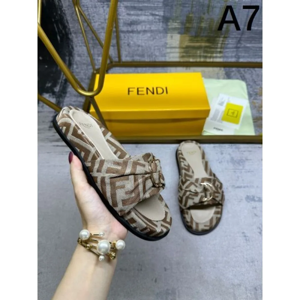 2026 素晴らしい春夏の新作 FENDI フェンデイ レディースサンダル 商品画像 7