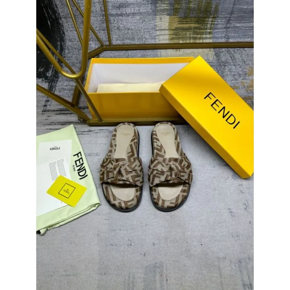 2026 素晴らしい春夏の新作 FENDI フェンデイ レディースサンダル 商品画像 8