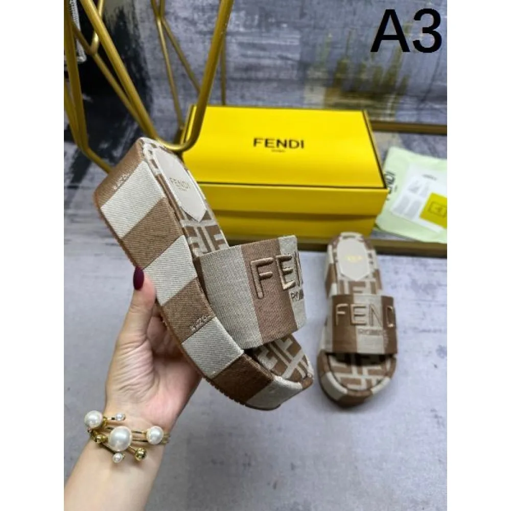 2026 新作夏の優秀アイテム FENDI フェンデイ レディースサンダル 商品画像 3