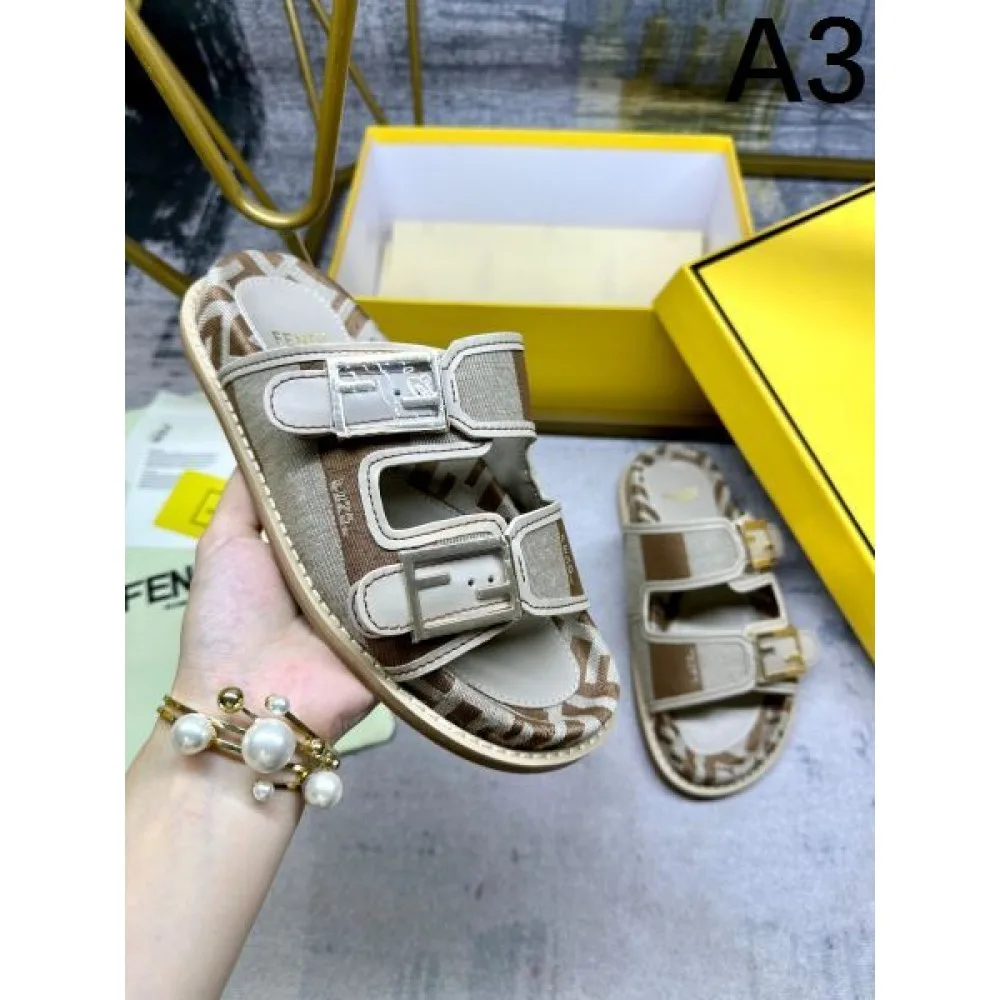 2026 夏らしく爽やかな印象 FENDI フェンデイ レディースサンダル 商品画像 3