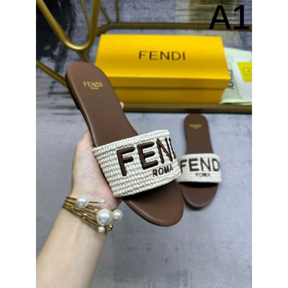 2026 雑誌掲載新作春夏入荷 FENDI フェンデイ レディースサンダル 商品画像 1