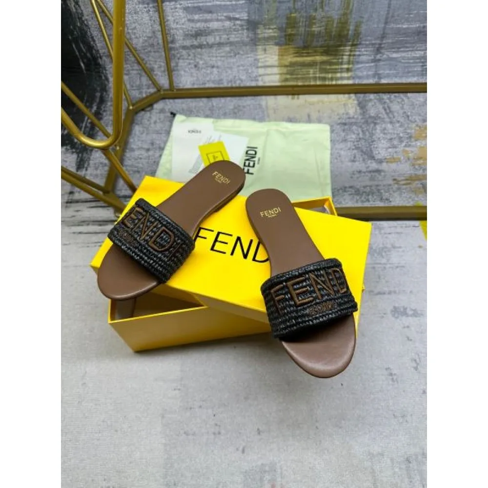 2026 雑誌掲載新作春夏入荷 FENDI フェンデイ レディースサンダル 商品画像 4