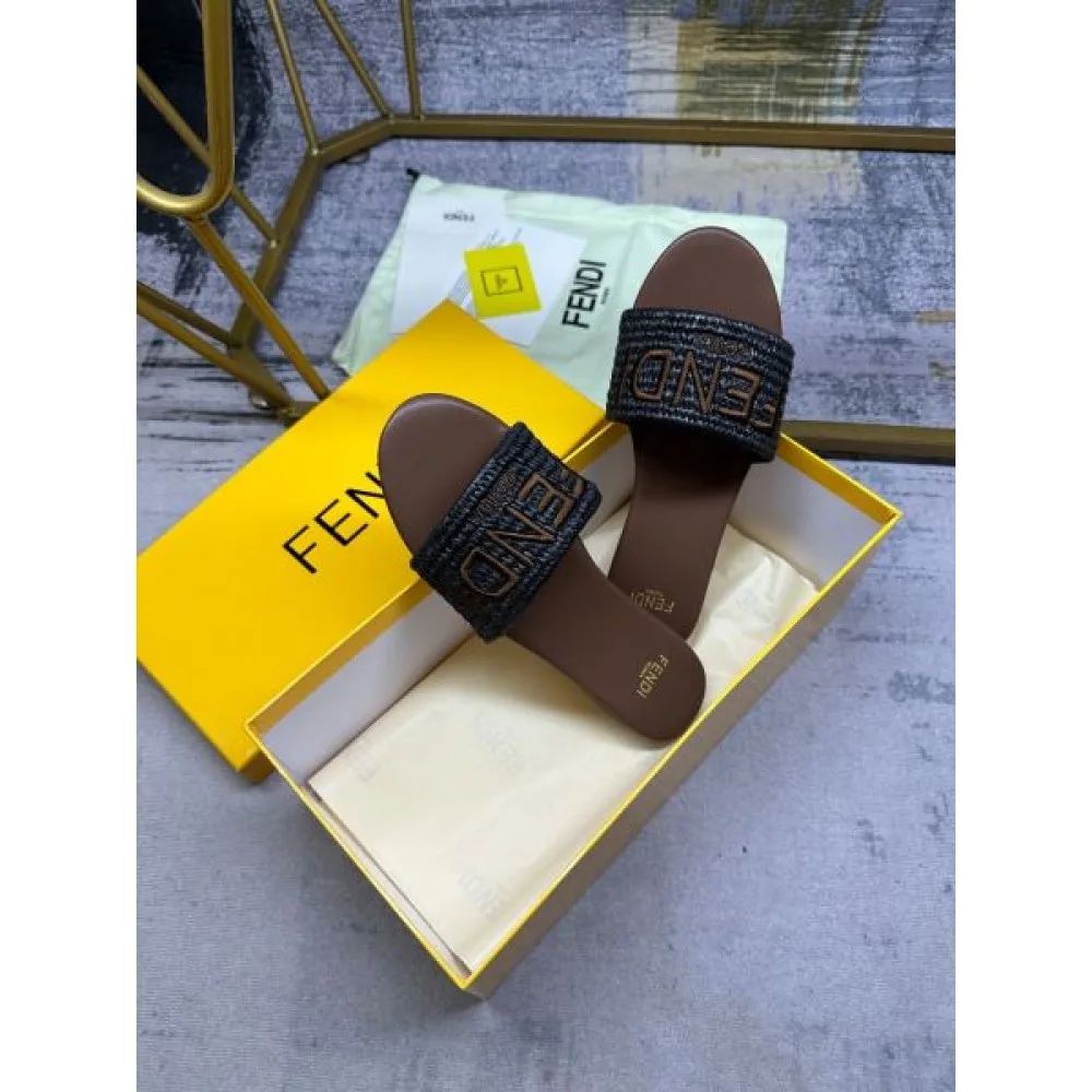 2026 雑誌掲載新作春夏入荷 FENDI フェンデイ レディースサンダル 商品画像 8