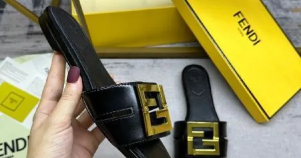 2026 新作セール価格でゲット FENDI フェンデイ レディースサンダル 商品画像 11