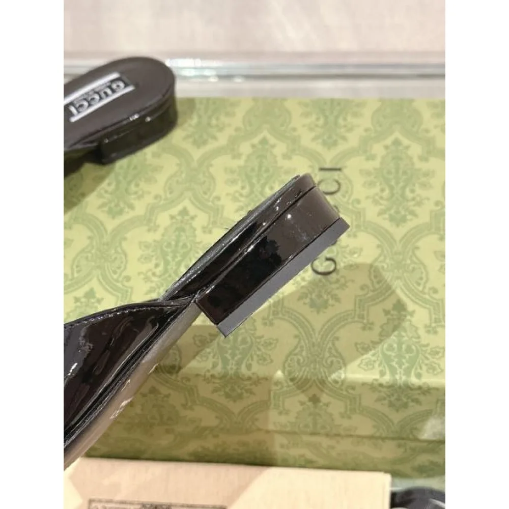2026 魅力的な価格でセール GUCCI グッチ レディーススリッパ 商品画像 8