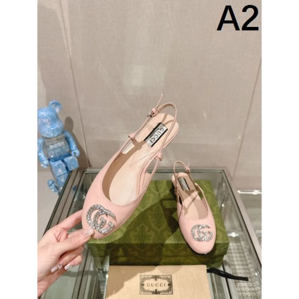 2026 贈るべきのプレゼント GUCCI グッチ レディースサンダル 商品画像 2