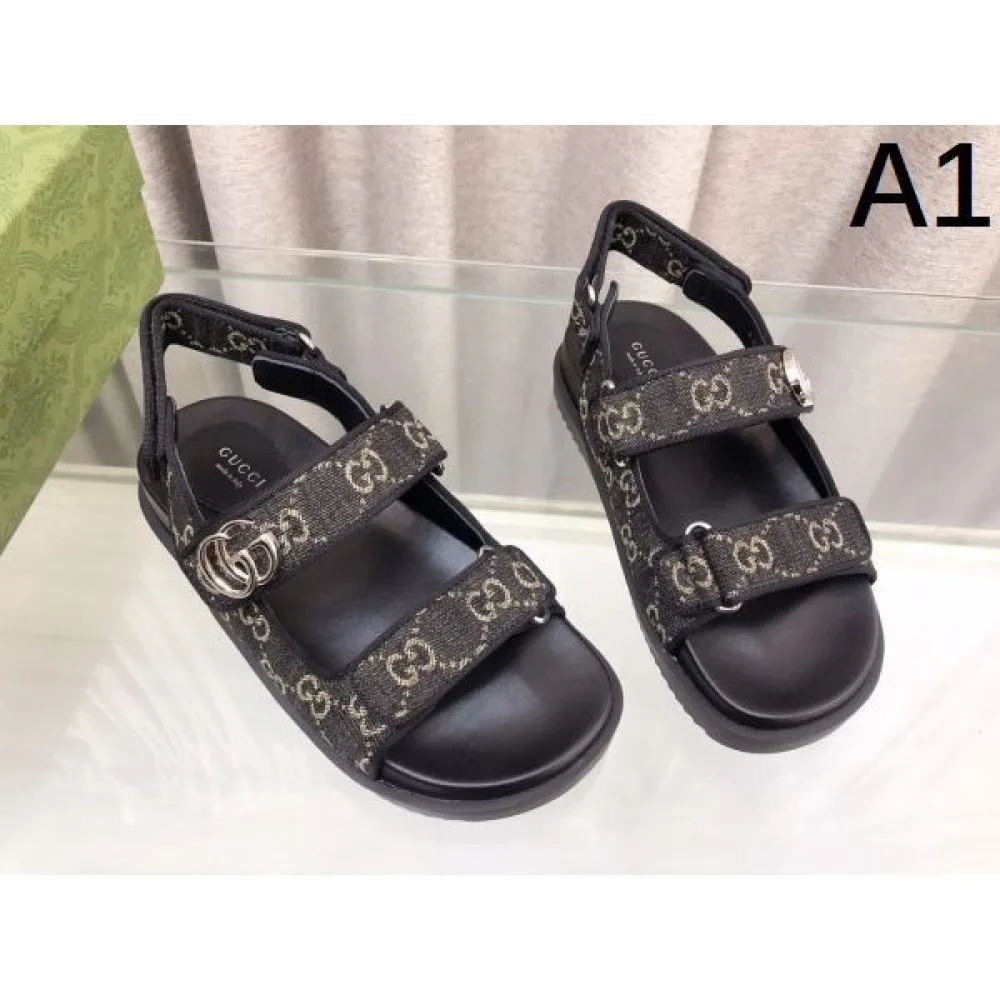 2026 続々とお目見える夏季新作 GUCCI グッチ レディースサンダル 商品画像 1