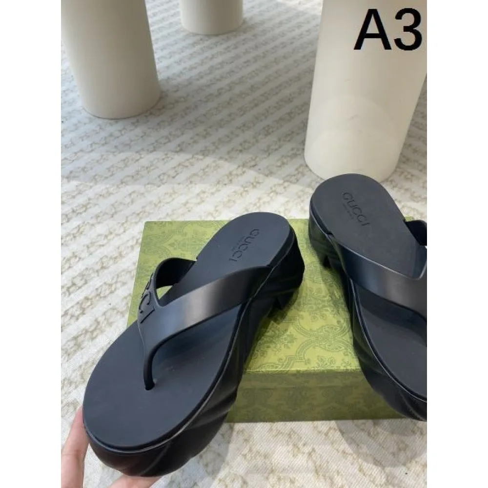 2026 愛用者多数になる夏季新作 GUCCI グッチ レディーススリッパ 商品画像 3
